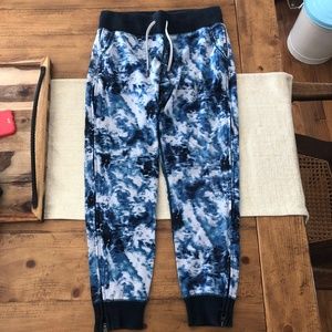 Lululemon sweatpants